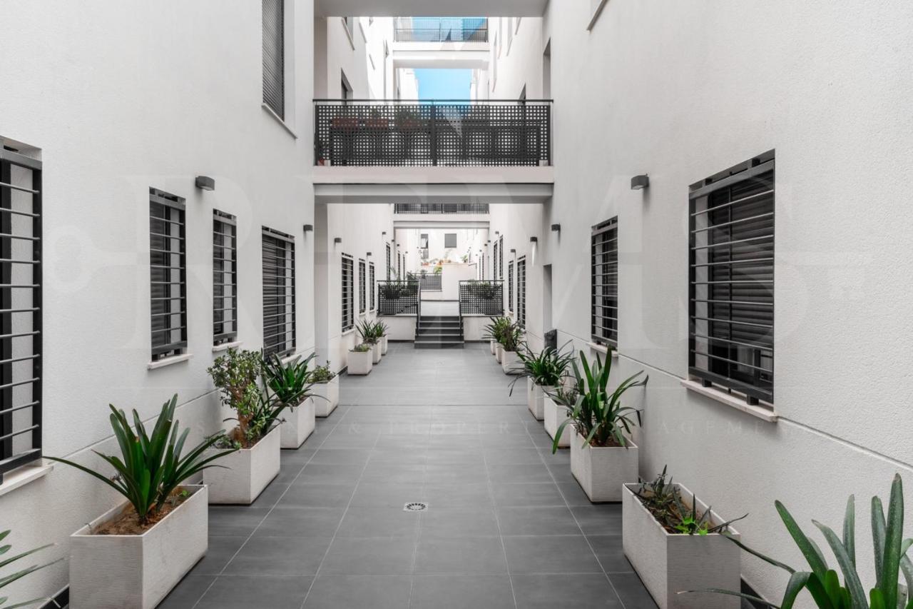 Lägenhet Cozy Flat With Common Pool & Parking - Center By Rems Málaga